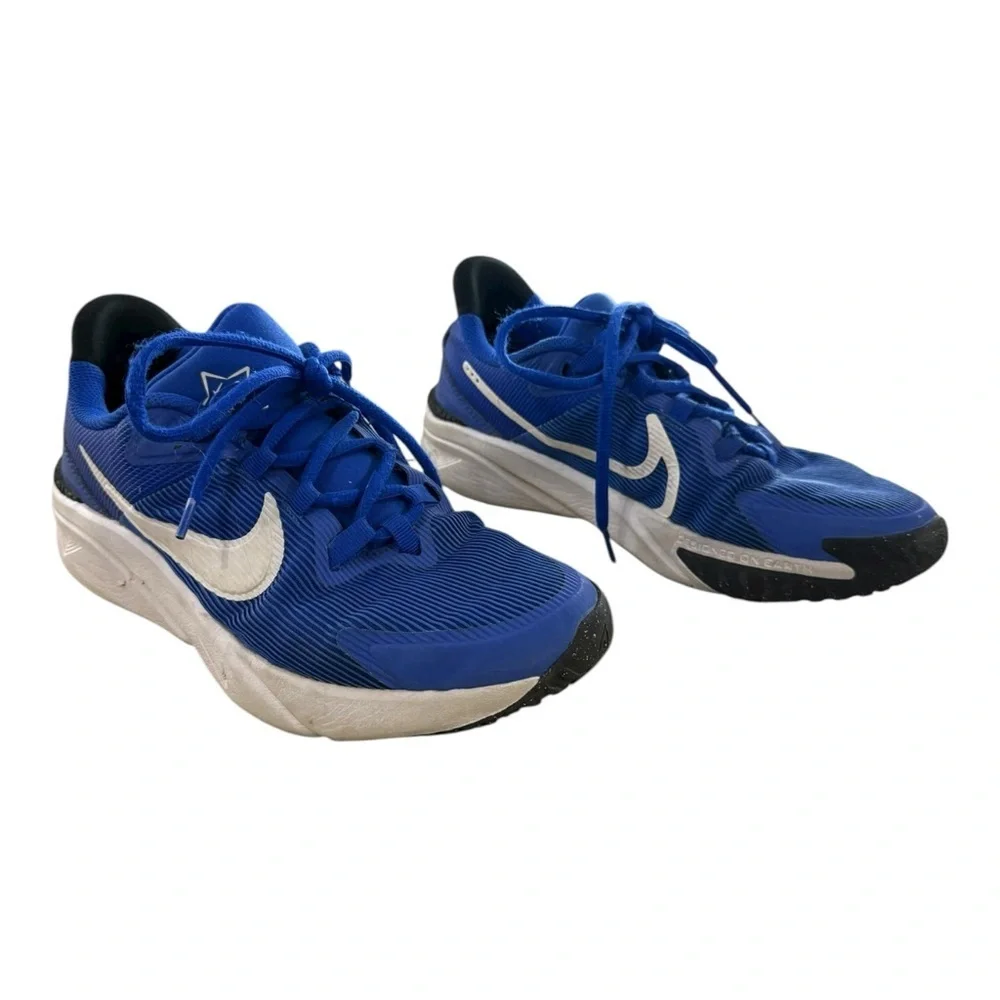 SOLD Nike Kids Star Runner 4 Lace Up Running Shoes Sneakers Size 6 Blue White - Picture 2 of 10